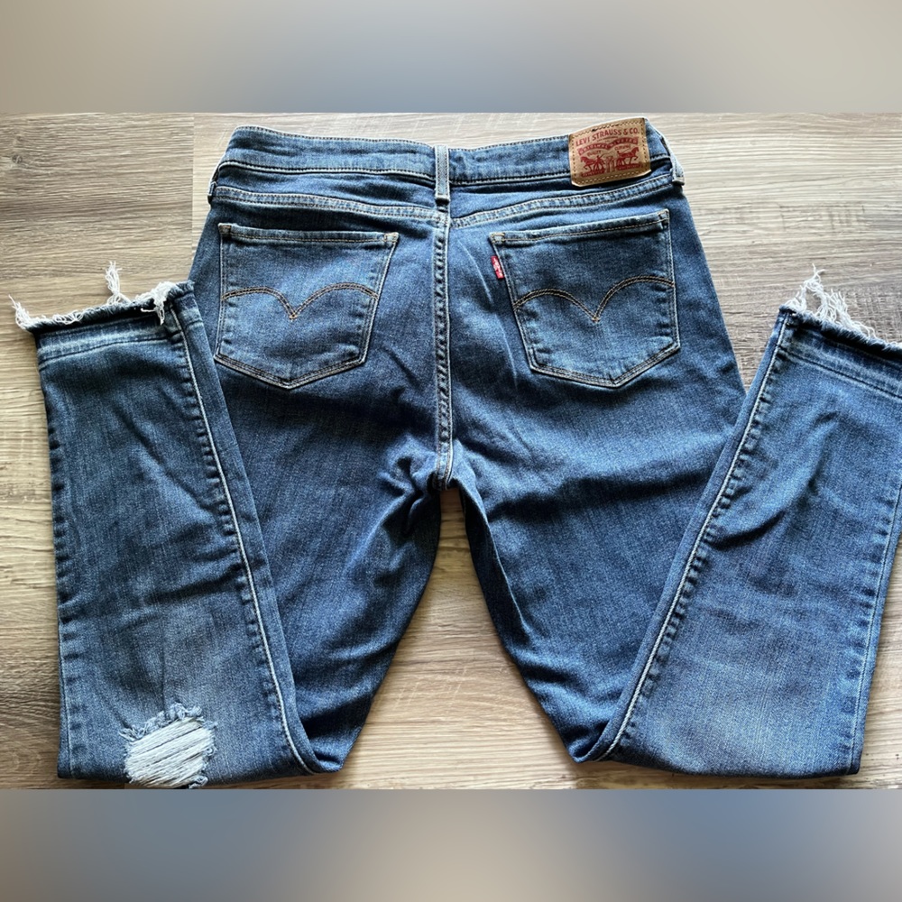 Women’s Levi’s 711 skinny size 31